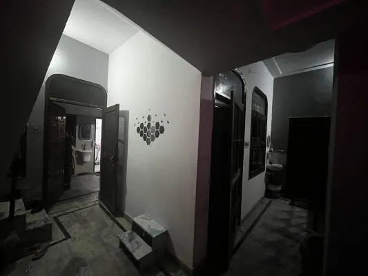 3 BHK Flat in DLF Phase 2, Gurgaon